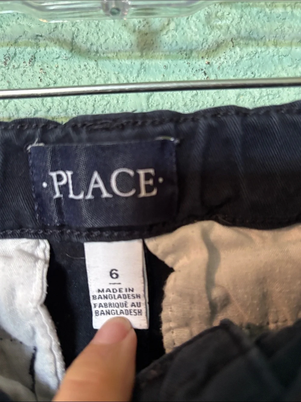 The Children's Place Boys Chinos 2 piece Bundle, Khaki & Navy, size 6 - like new